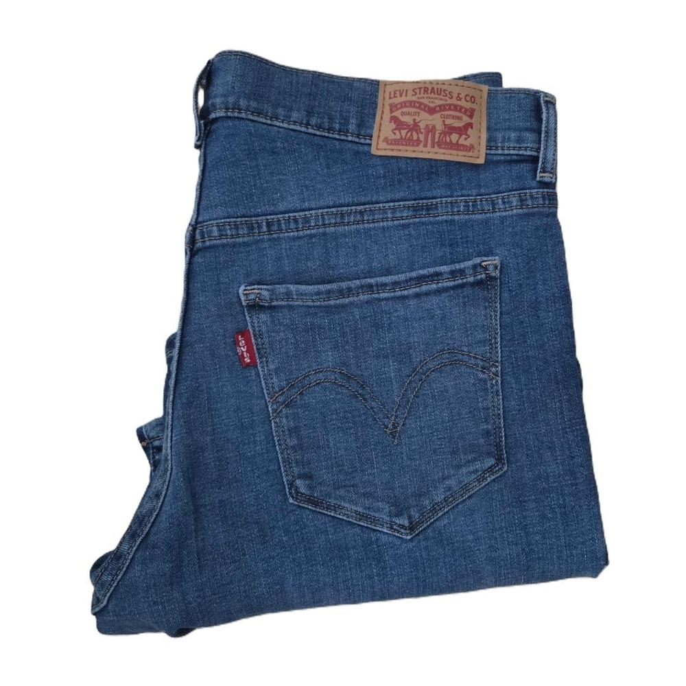 Levi's Women's Classic Distressed Short Jeans Shorts Size 27